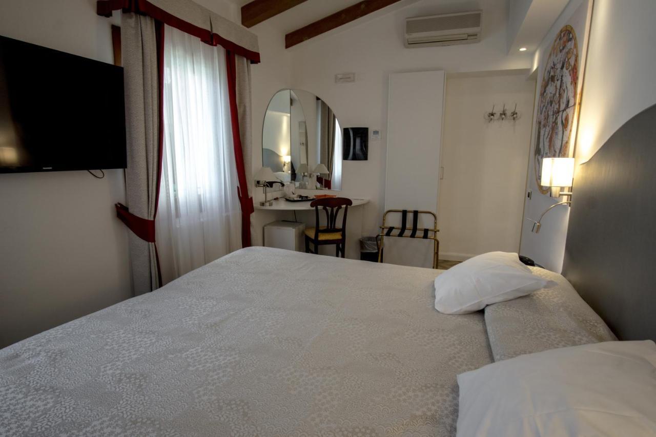 Comfort Double or Twin Room