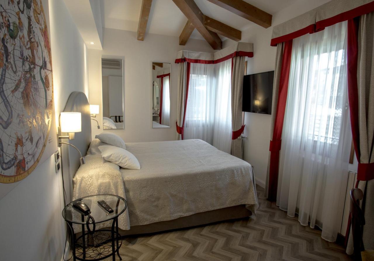 Comfort Double or Twin Room