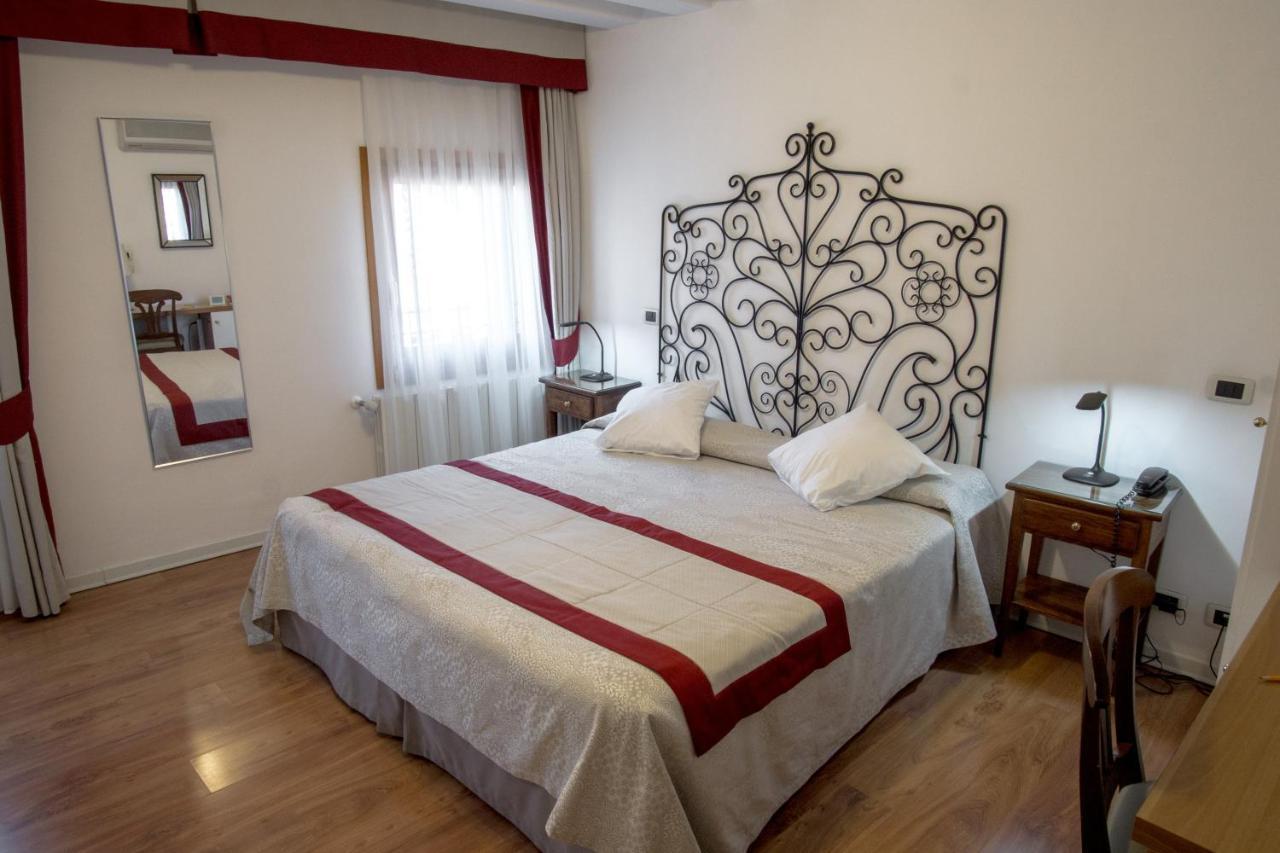 Comfort Double or Twin Room