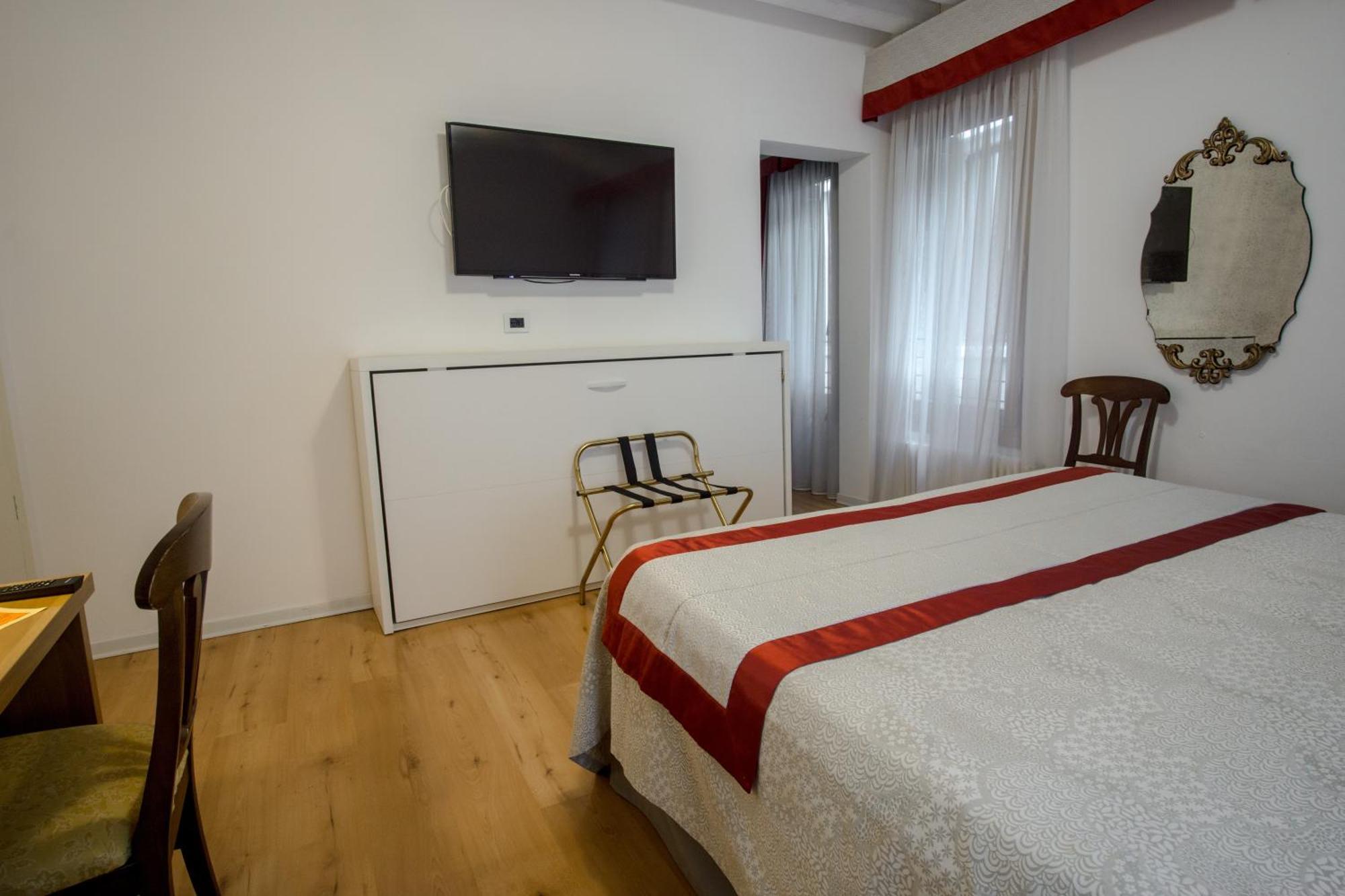 Comfort Double or Twin Room