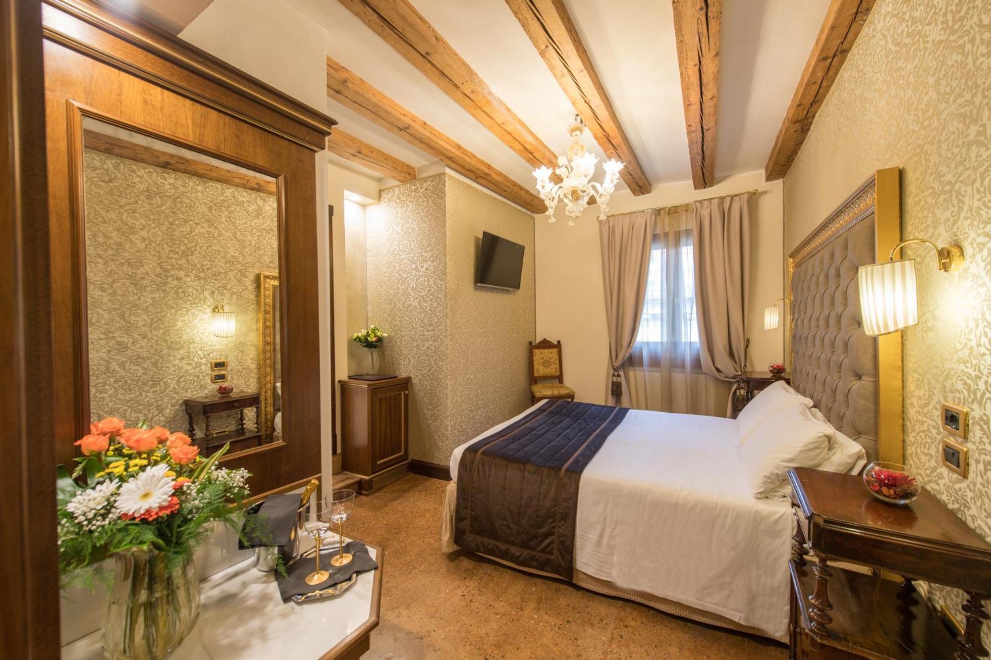 Classic Double Room,1209466117:JPEG