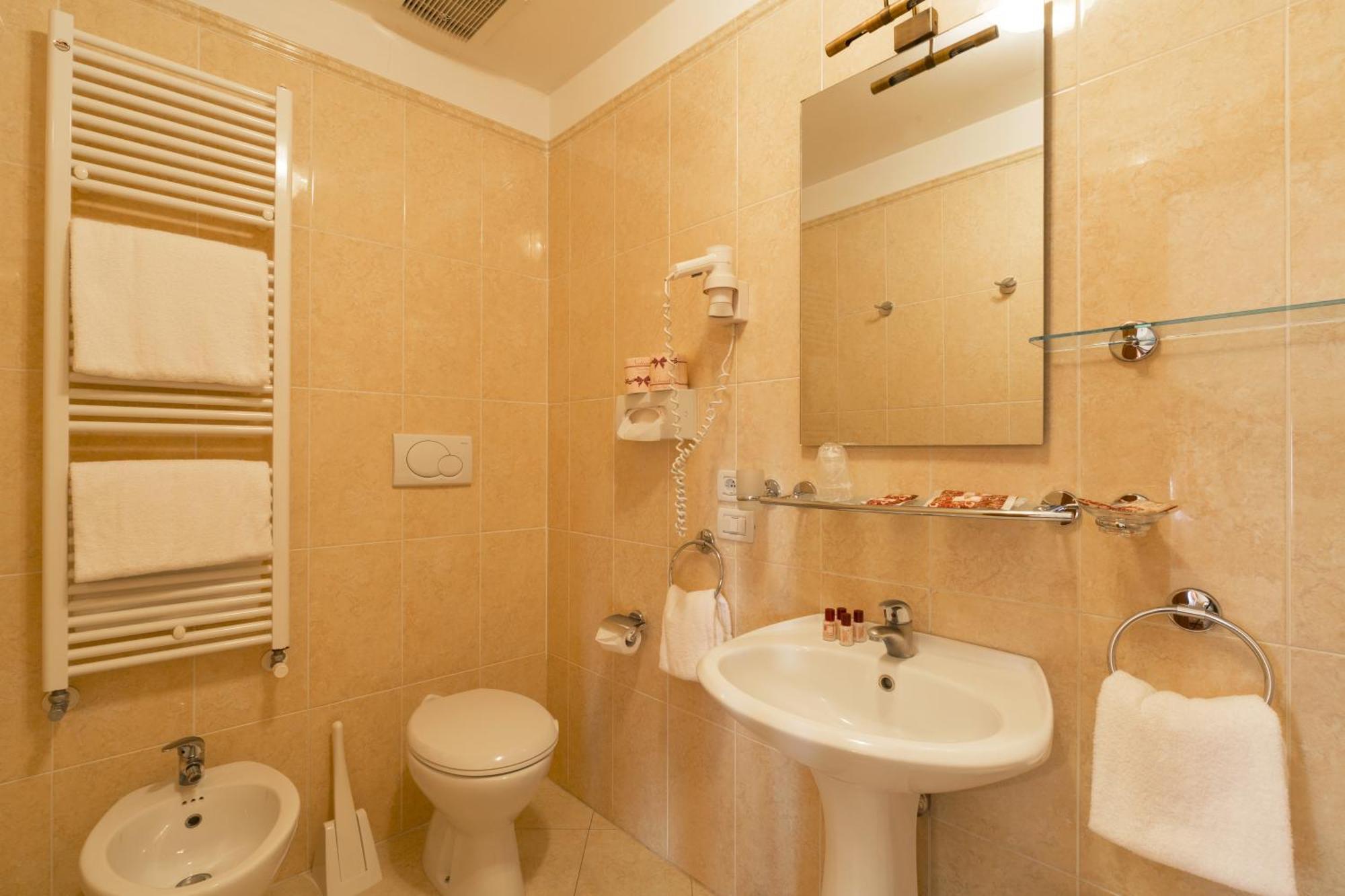 Junior Suite with Canal View (4 Adults)