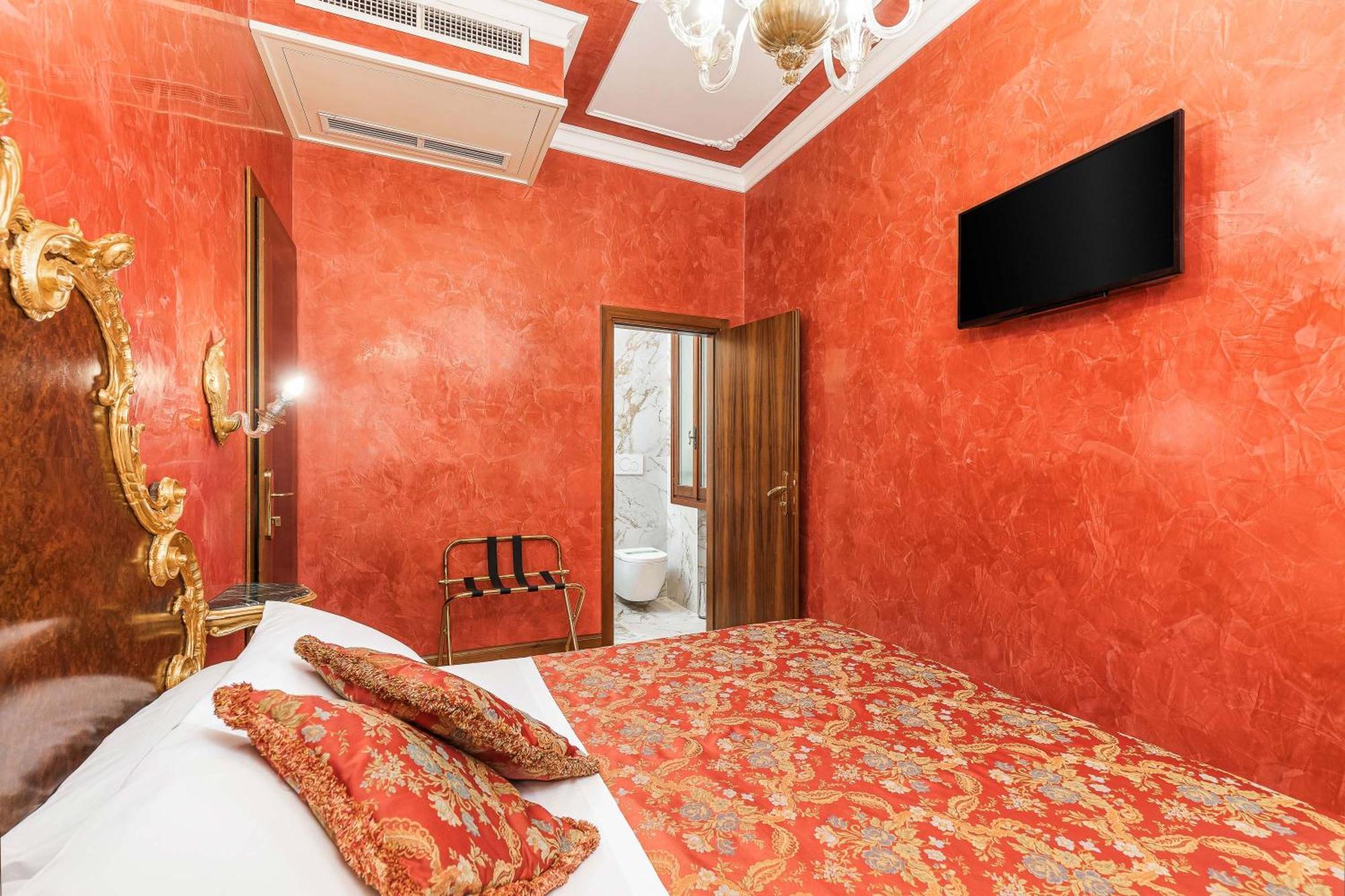 Classic Double or Twin Room