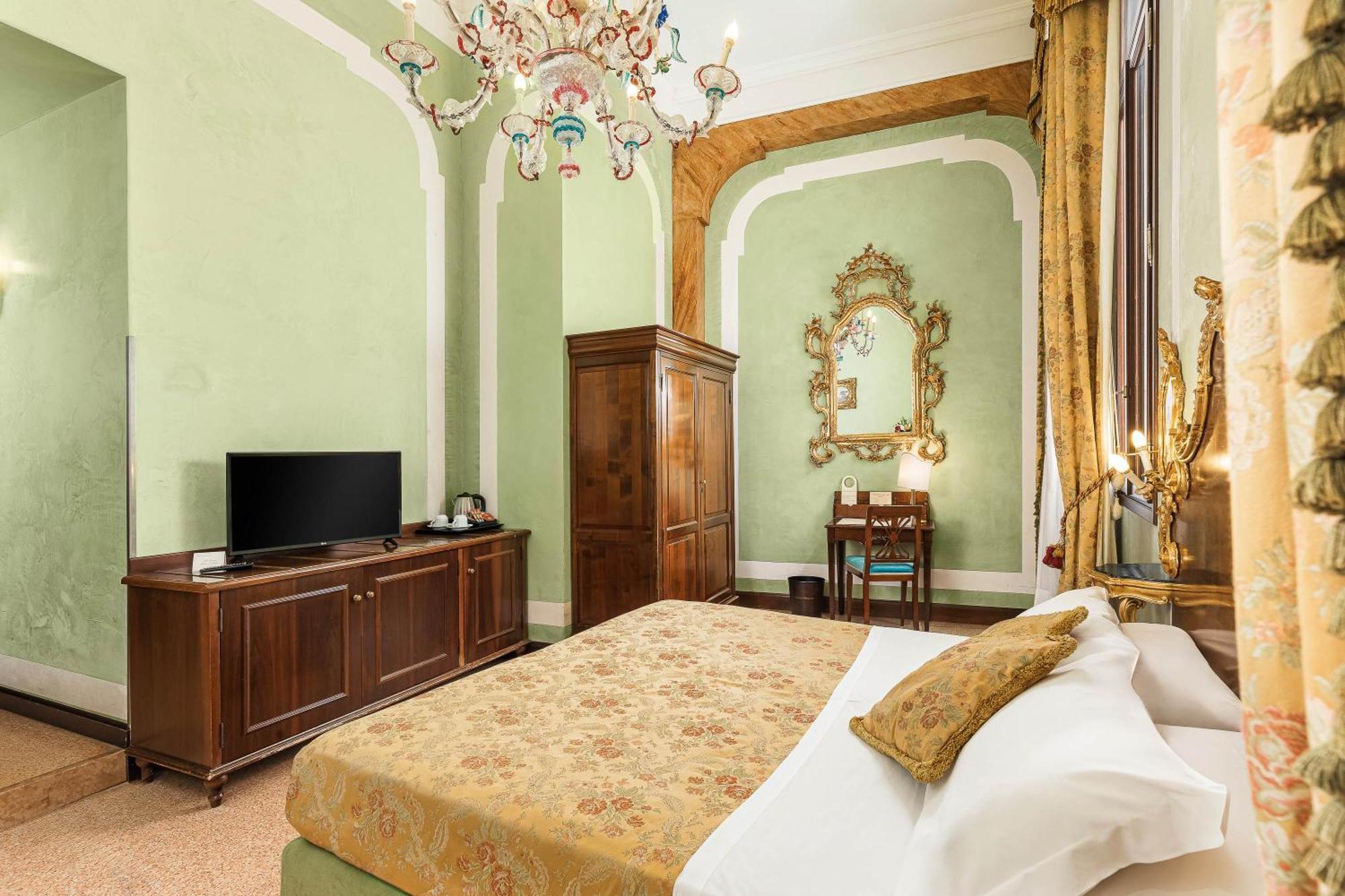 Classic Triple Room