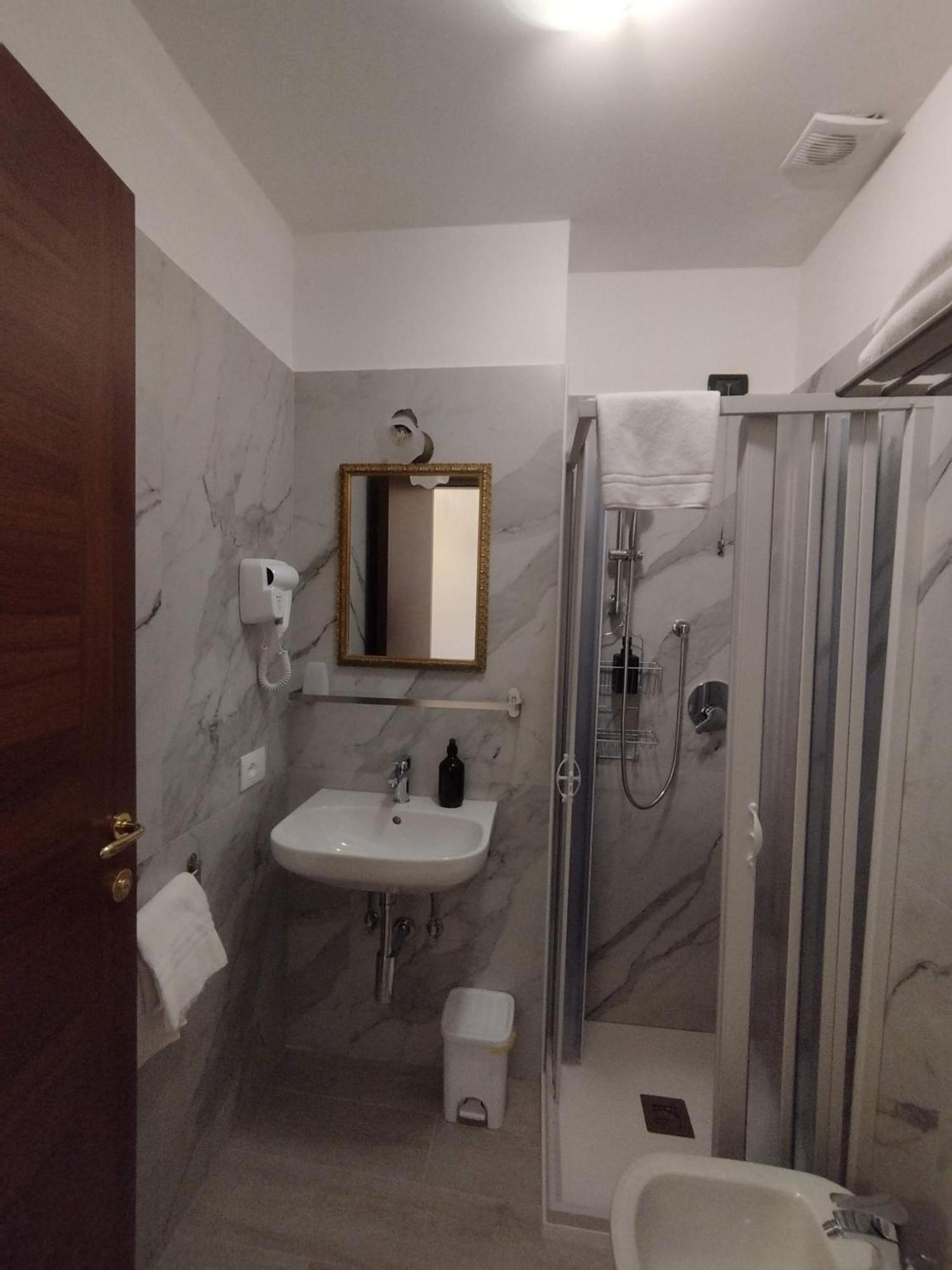 Small Double Room,1746845604:JPEG