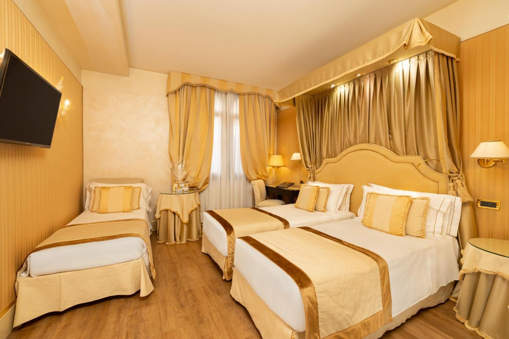 Deluxe Triple Room