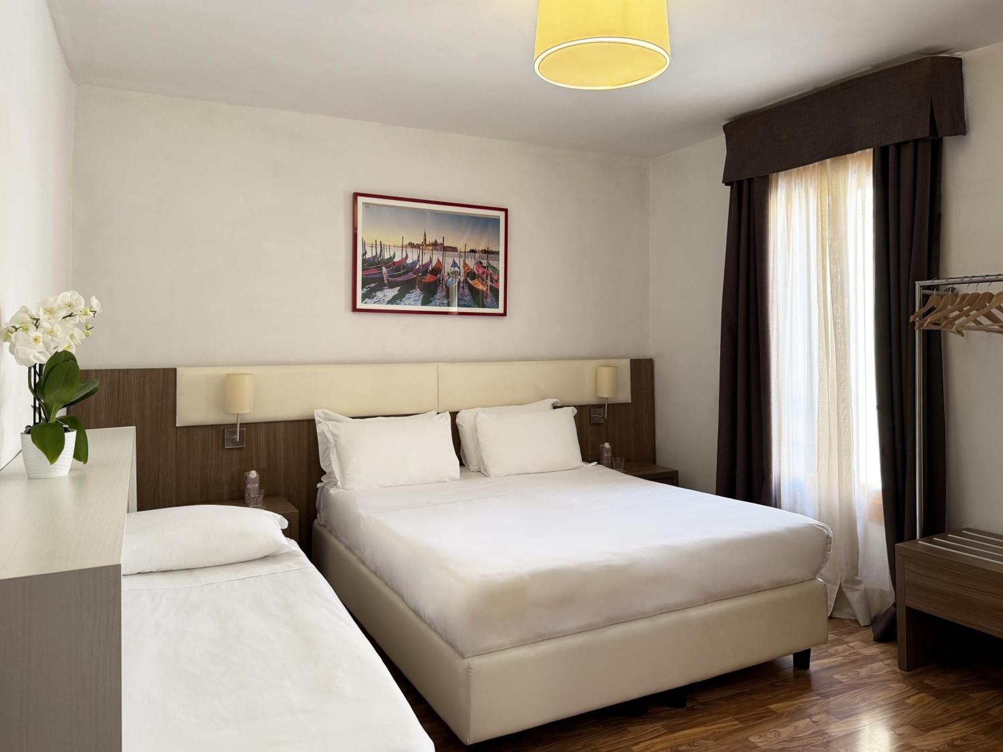 Triple Room,1690932591:JPEG