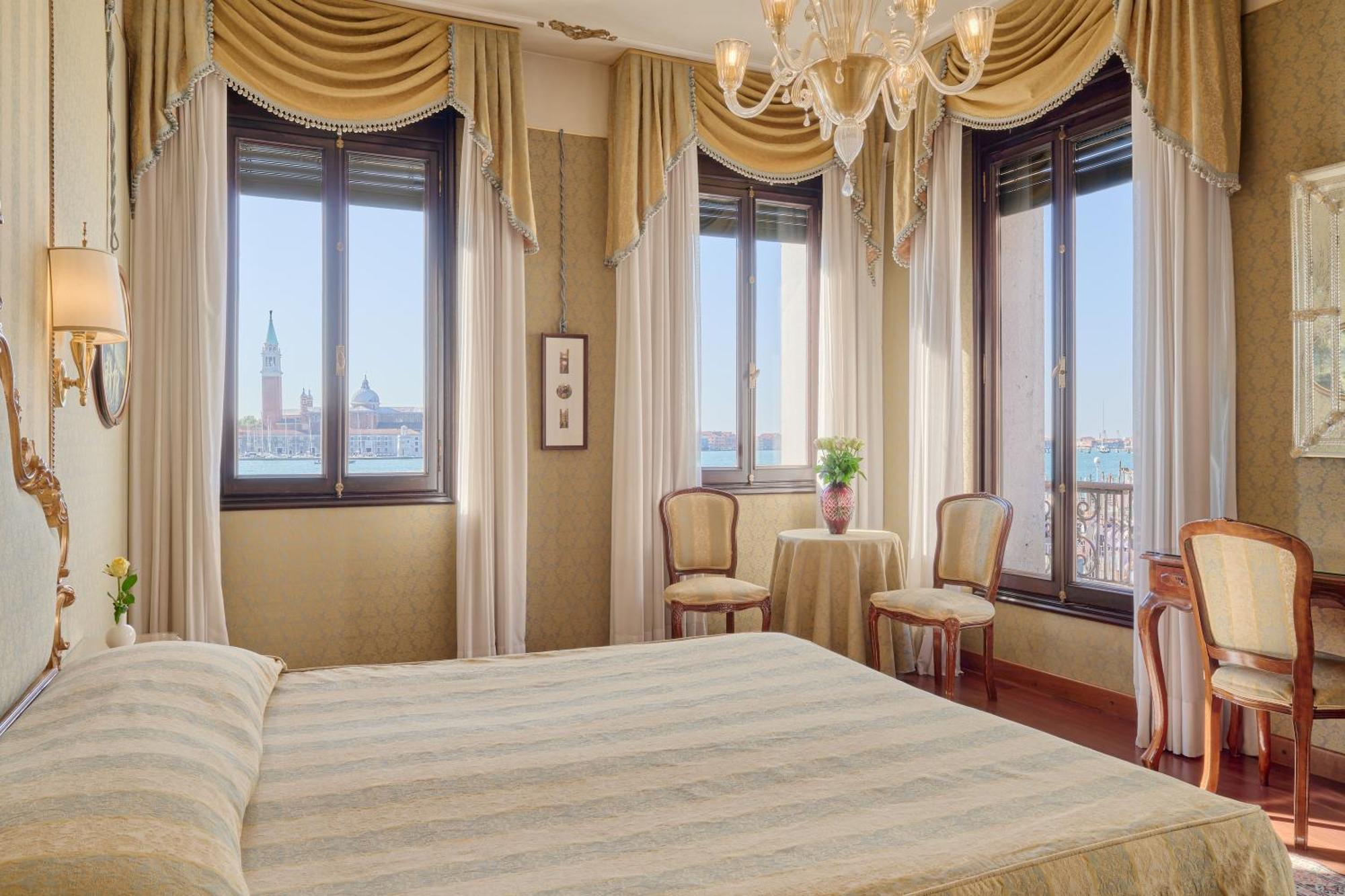 Superior Double Room Lagoon View