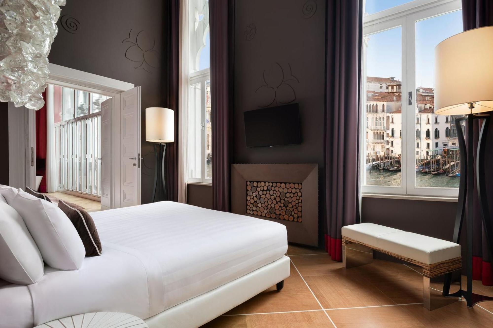 Grand Canal View Presidential Suite