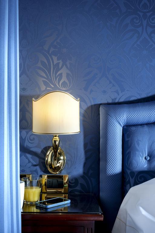 Junior Suite with Canal View