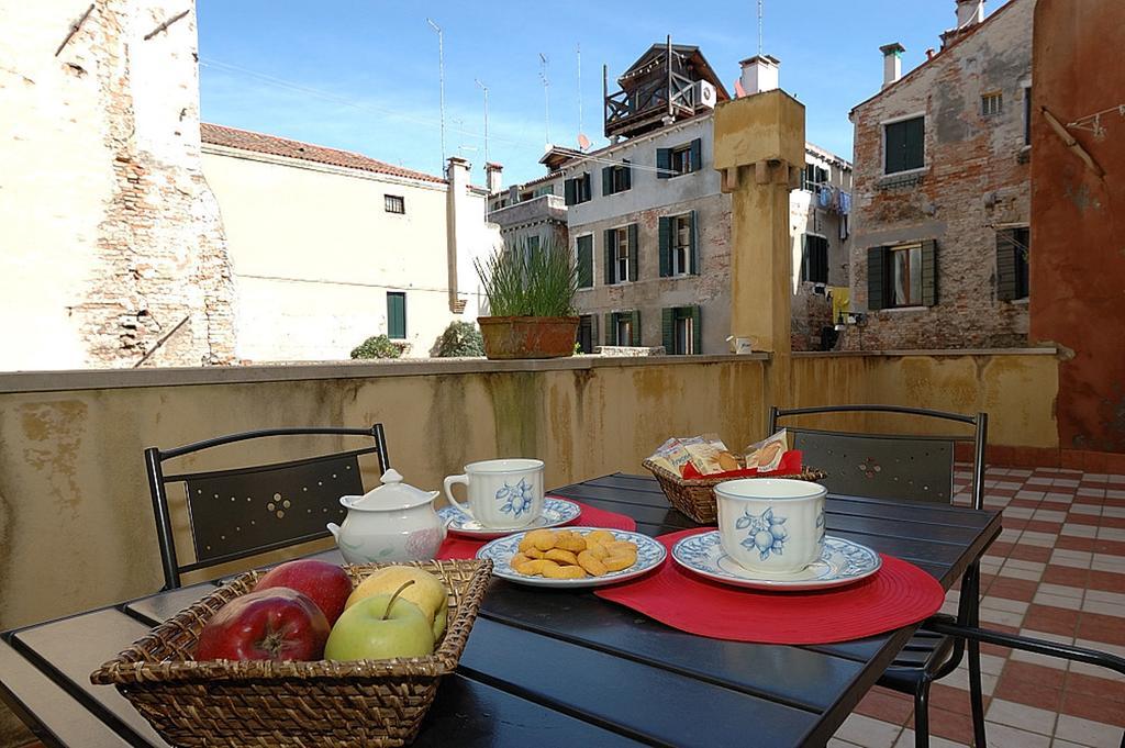 Apartment with Terrace