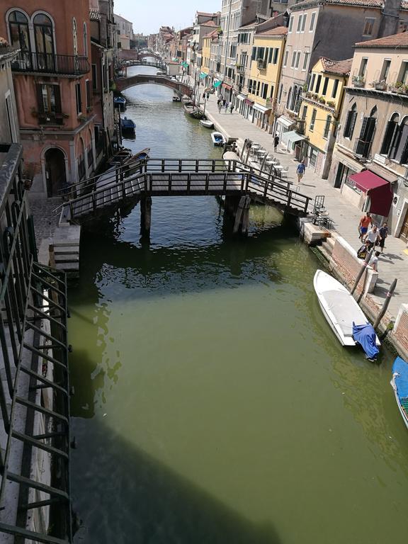 Double Room with Shared Bathroom and Canal View