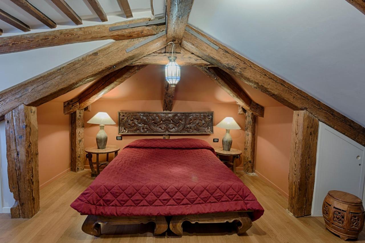 Standard Double Room Attic