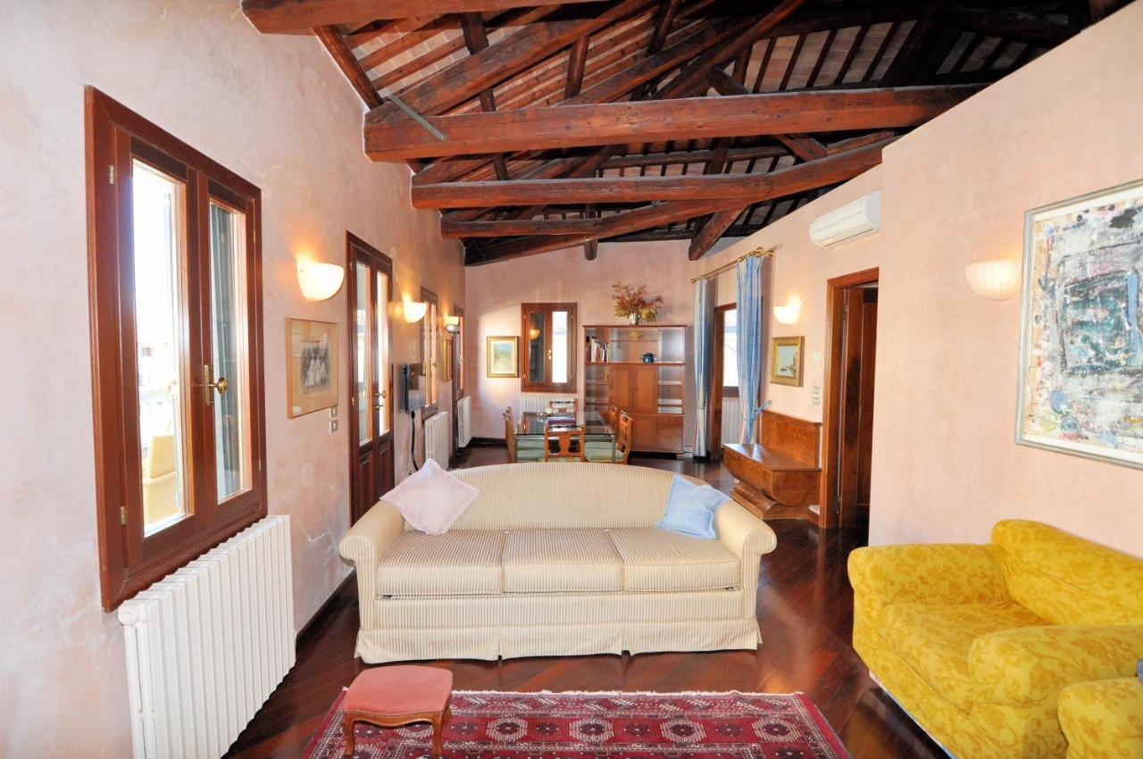 Dimora Tintoretto Two-Bedroom Apartment with Terrace