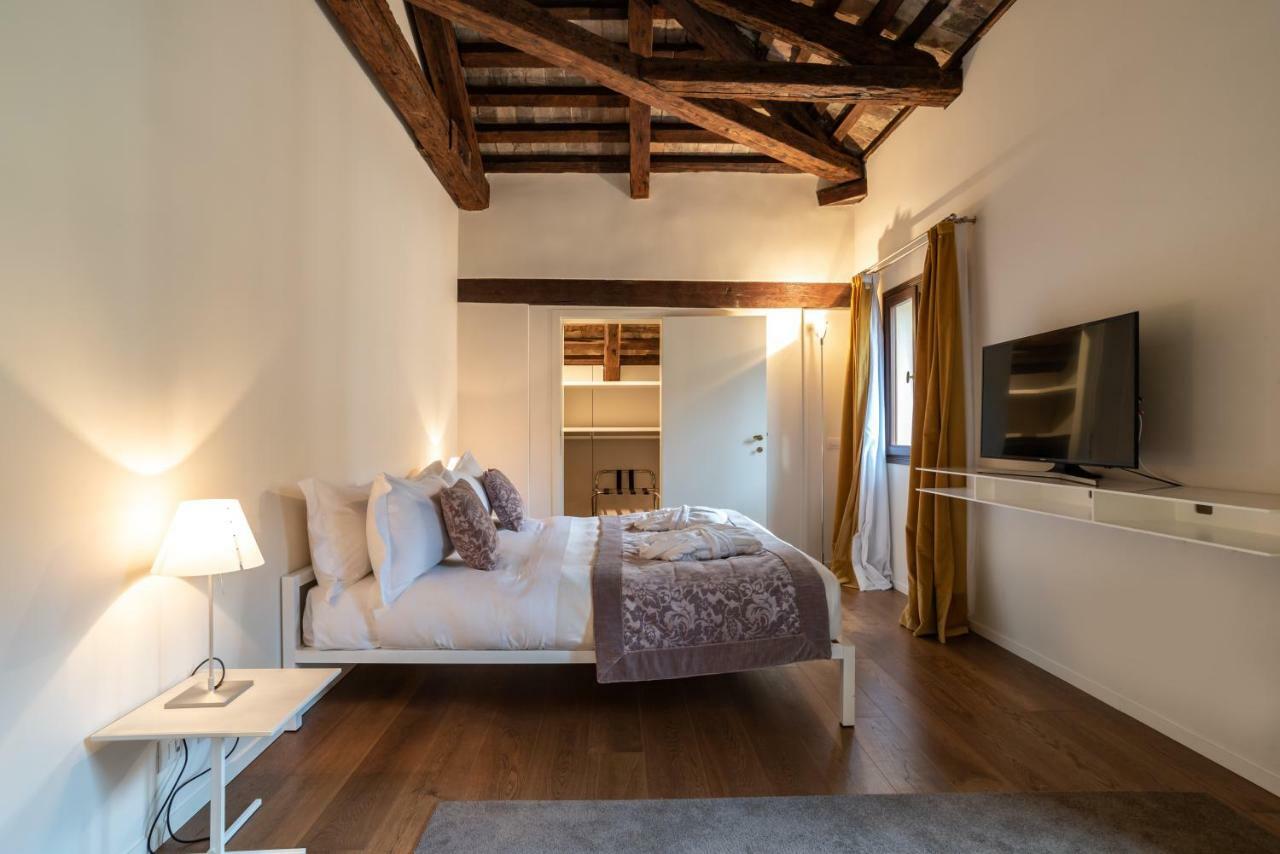Apartment Split Level