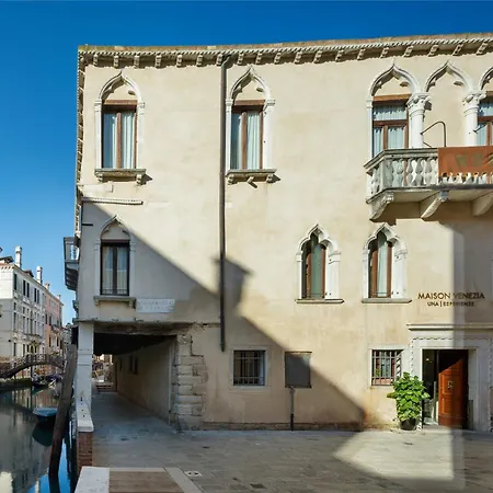 Maison Venezia | Una Esperienze-3
