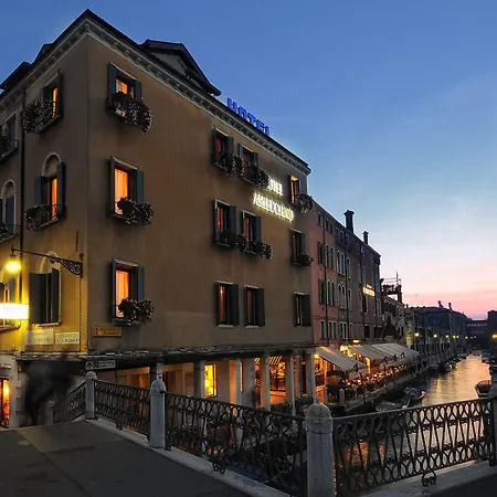 Hotel Arlecchino-3