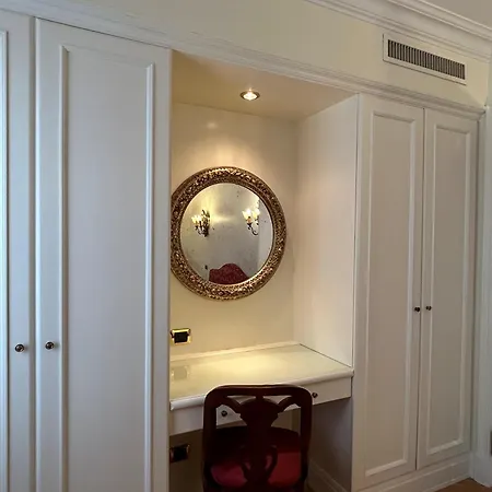 Torre Dell'Orologio Signature Residence-2